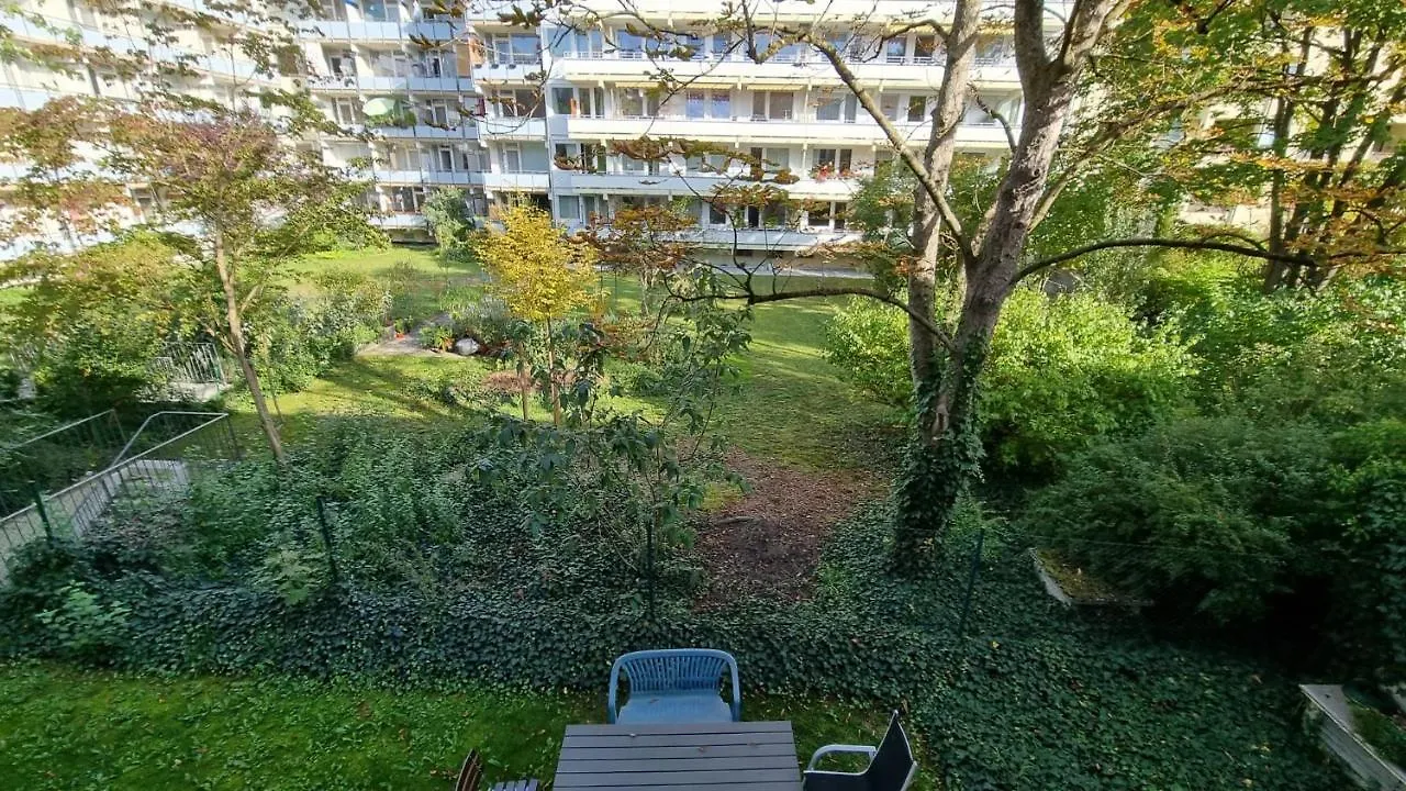 Schwabing Studio With Garden Views München Deutschland